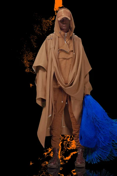 Look 10